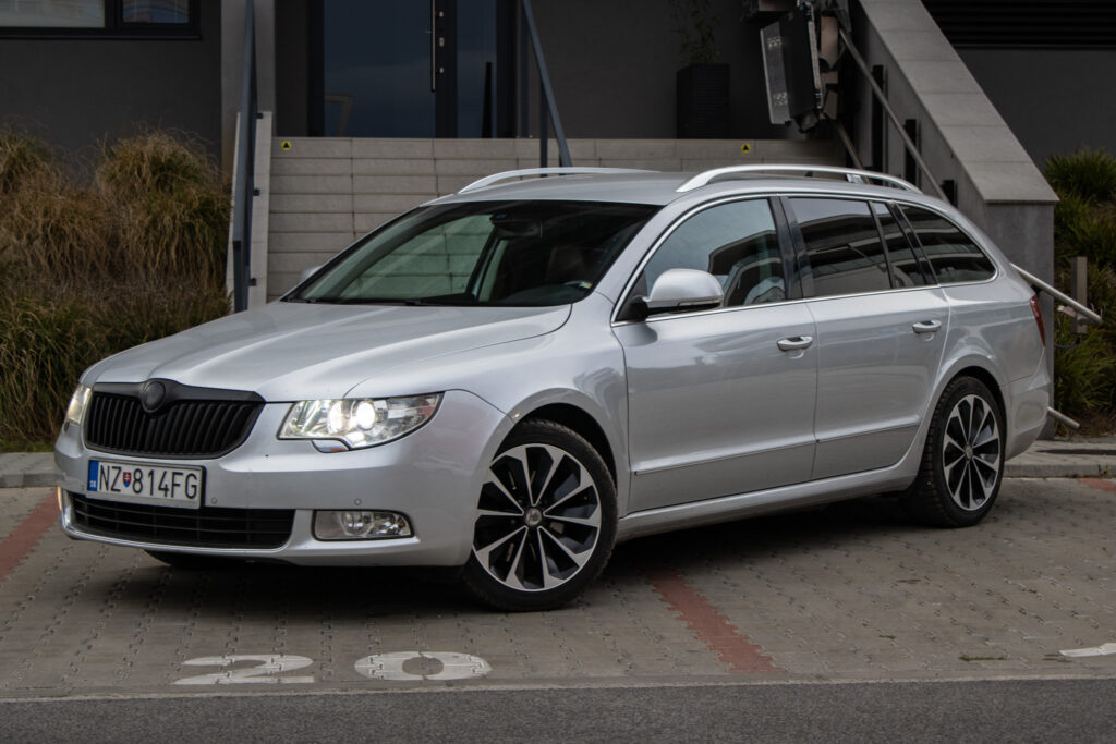Škoda Superb Combi