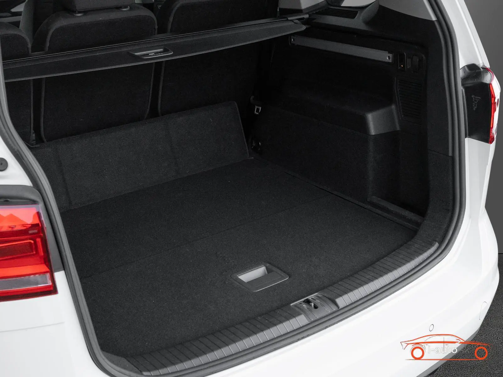 Volkswagen Touran 2022 na predaj – fotografia 26