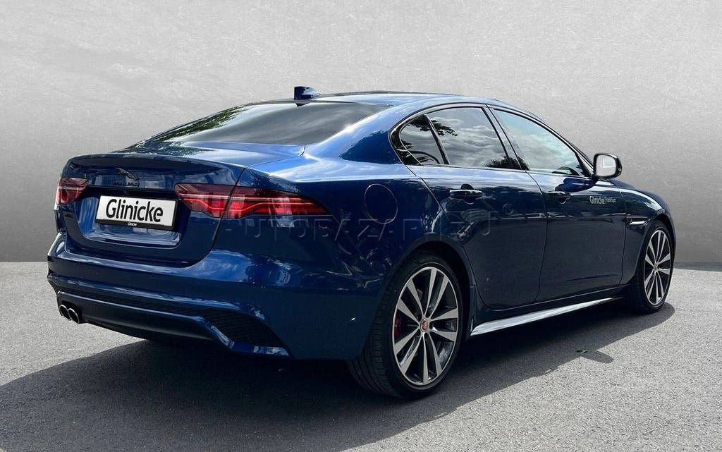 Jaguar XE 2.0D I4 D200 R-Dynamic Black AWD A/T