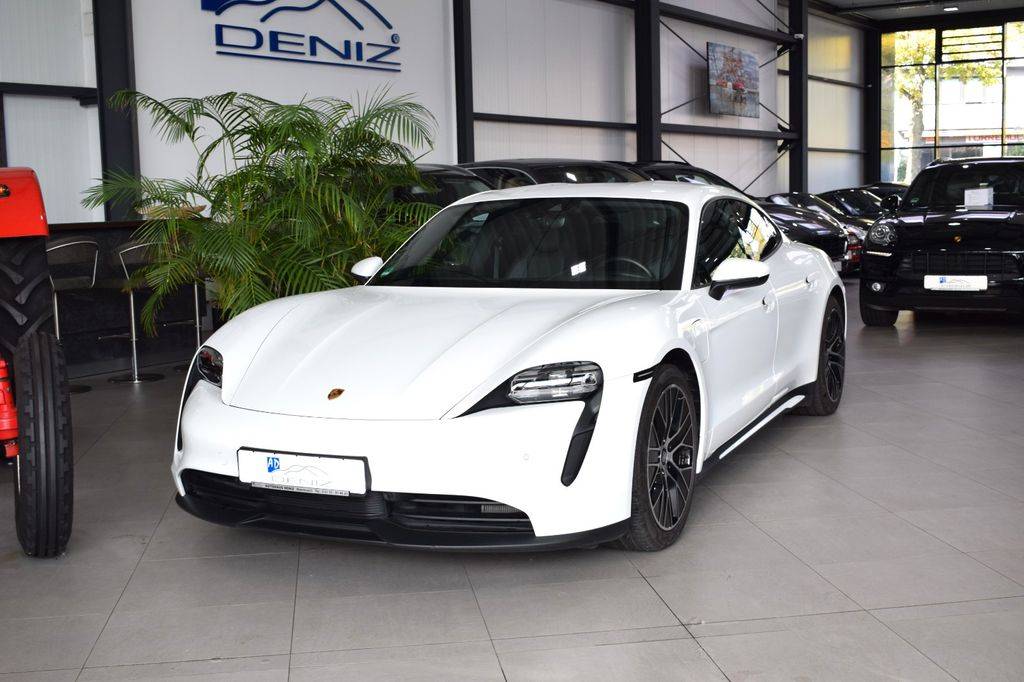 Porsche Taycan Turbo