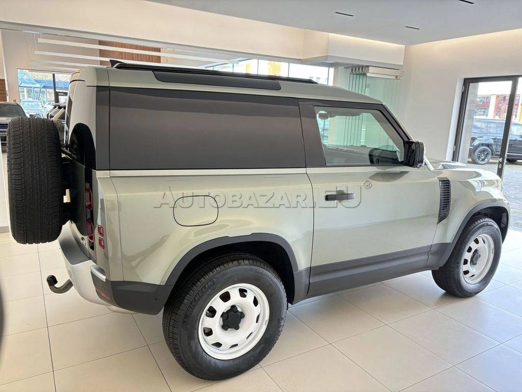 Land Rover Defender 90 3.0 I6 D250 MHEV Standard A/T AWD