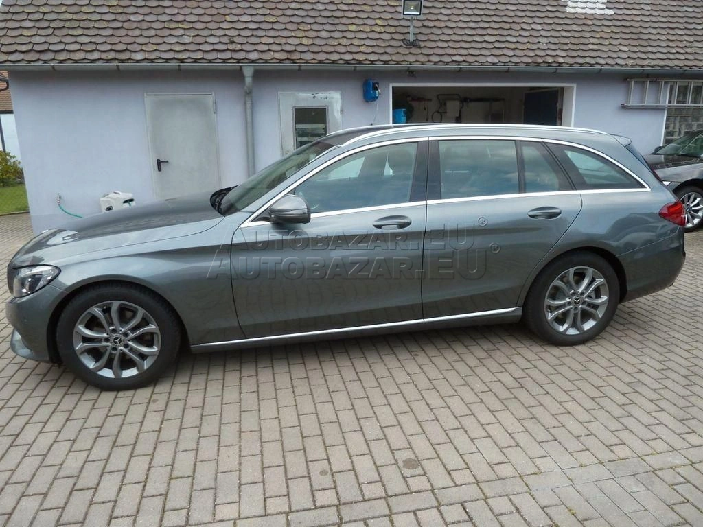 Mercedes C trieda T 220 d 9G