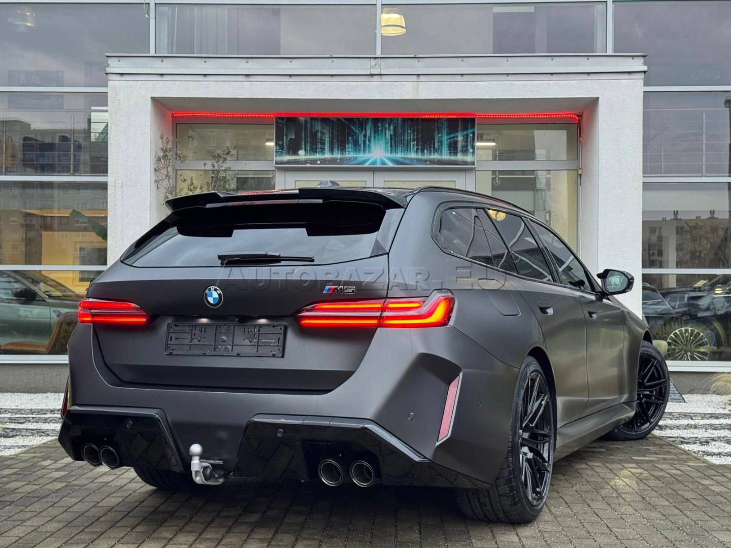 BMW M5 Touring xDrive / NOVÉ VOZIDLO - 115.000 EUR Netto