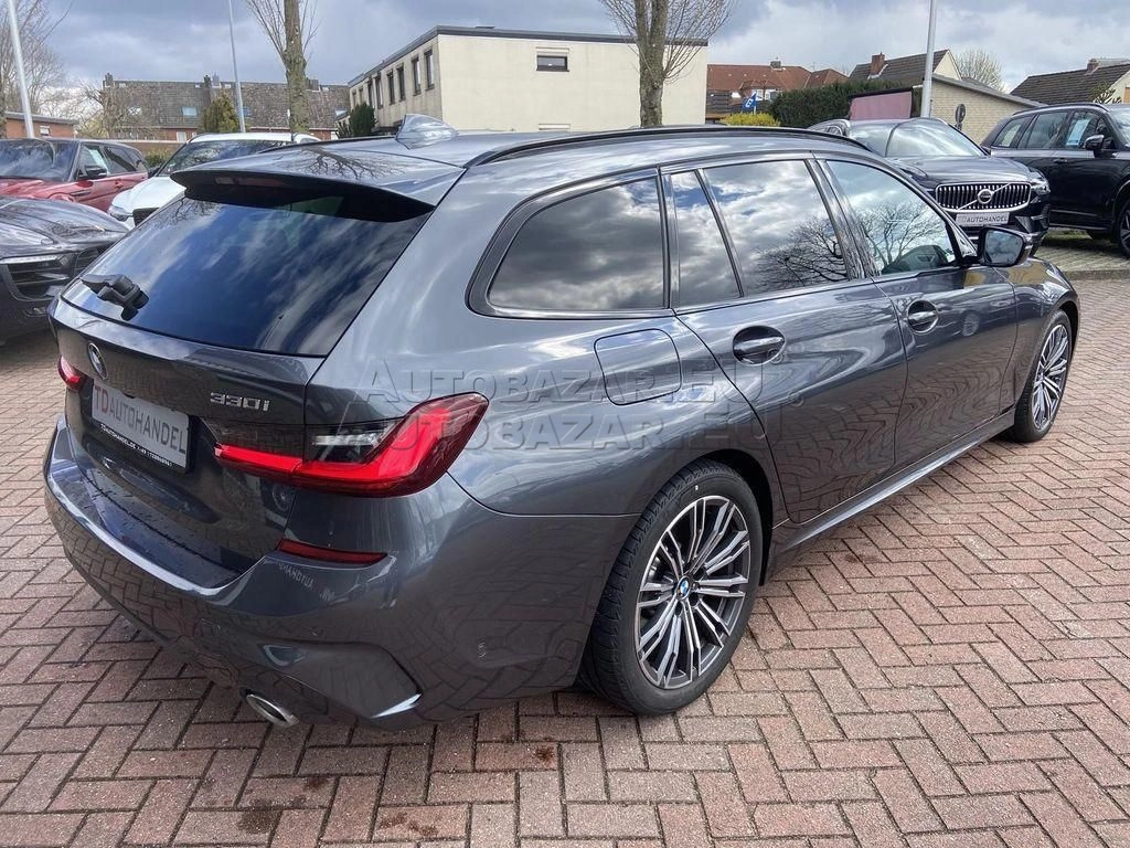 BMW rad 3 Touring 330i Touring A/T