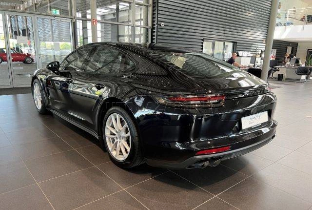 Porsche Panamera 4 A/T