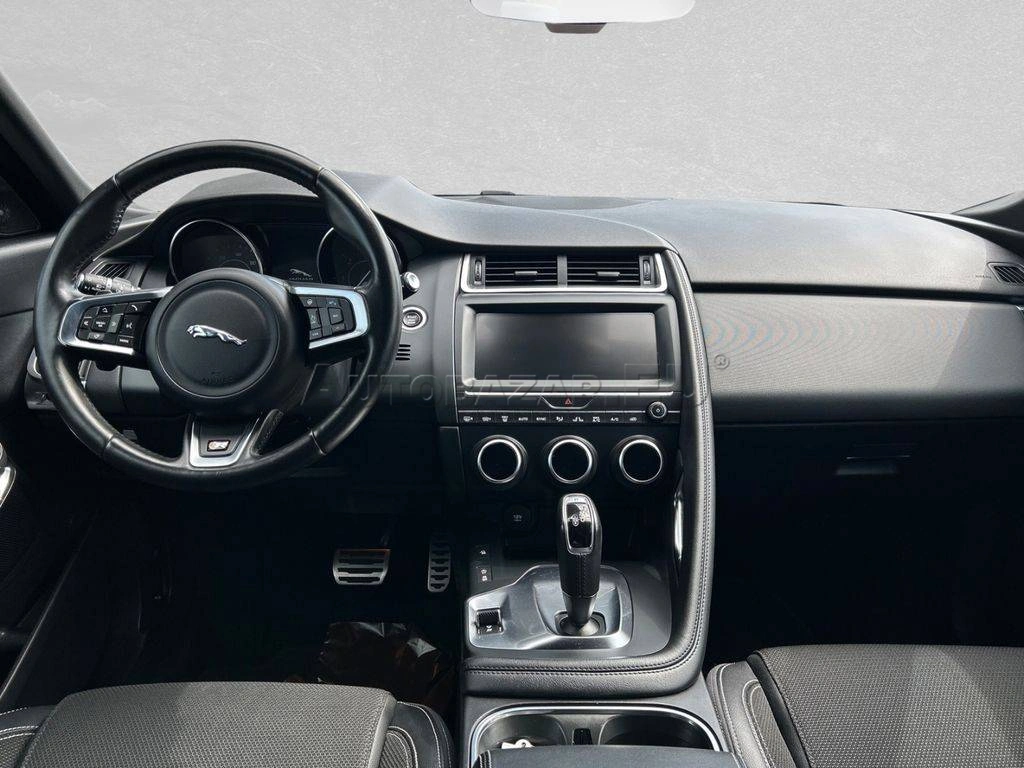 Jaguar E-Pace 2.0 I4 R-Dynamic Base AWD A/T