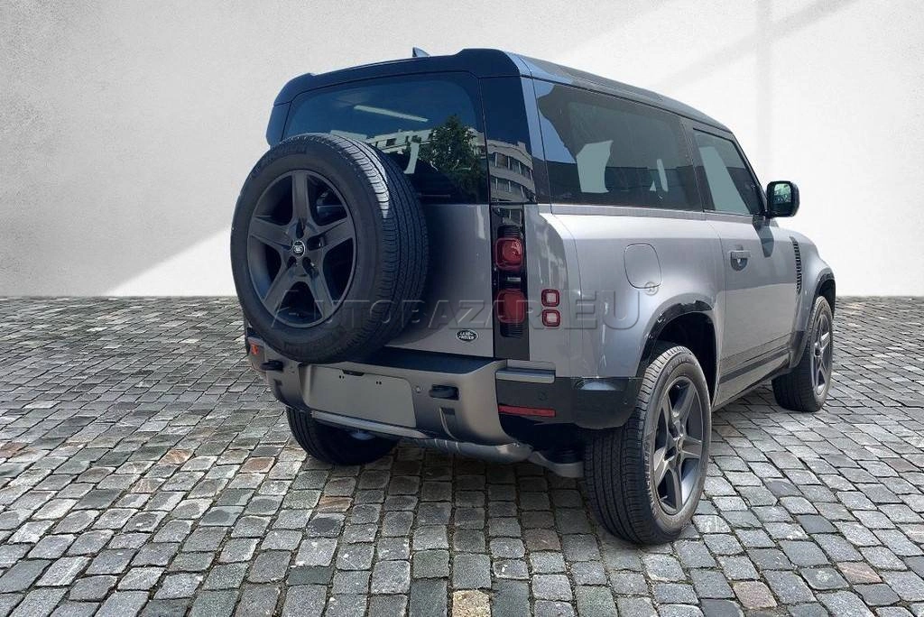 Land Rover Defender 90 3.0 I6 D250 MHEV X-Dynamic SE A/T AWD