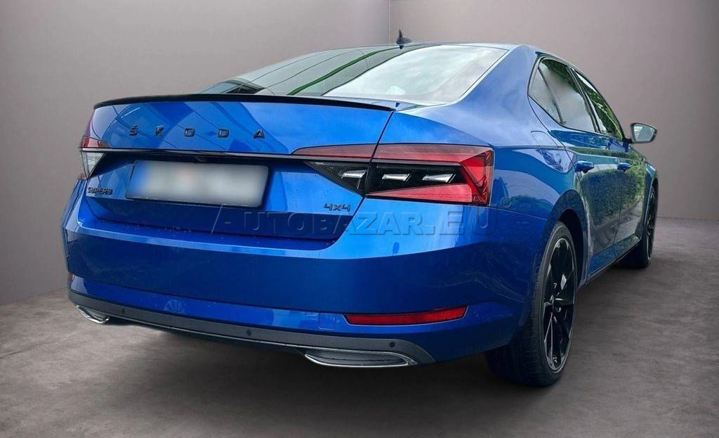 Škoda Superb 2.0 TDI SCR Sportline 4x4 DSG