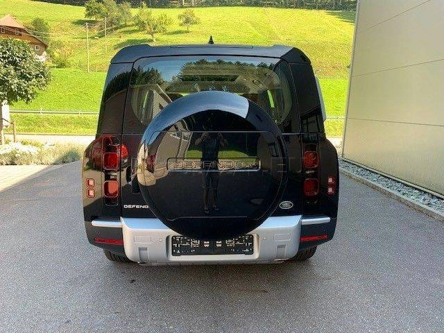 Land Rover Defender 130 3.0 I6 P400 MHEV SE A/T AWD