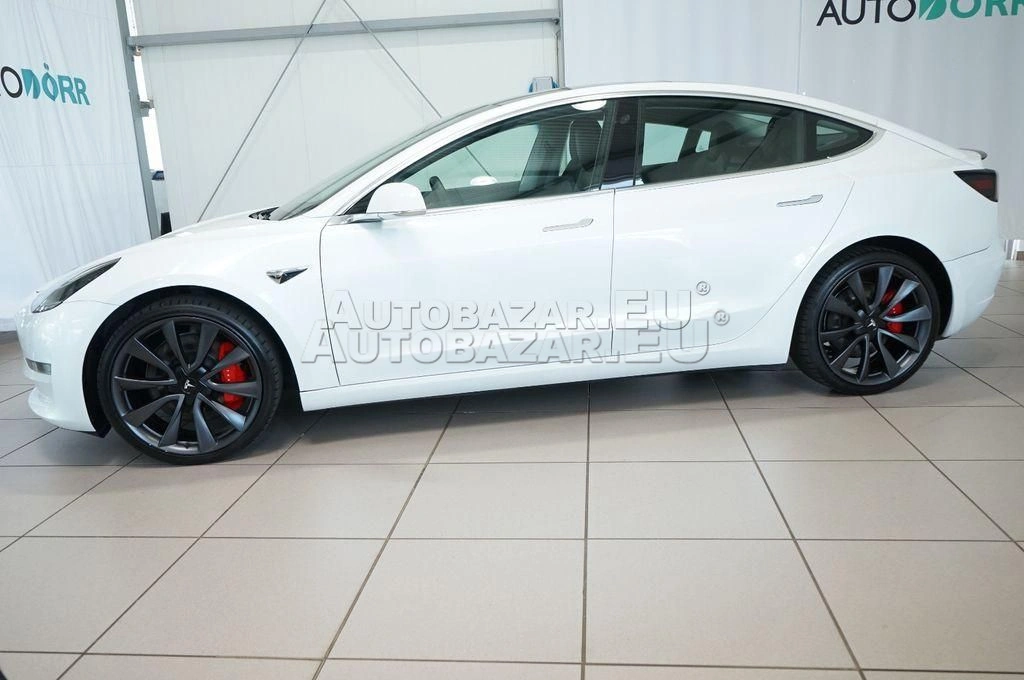 Tesla Model 3 Performance 82kWh AWD