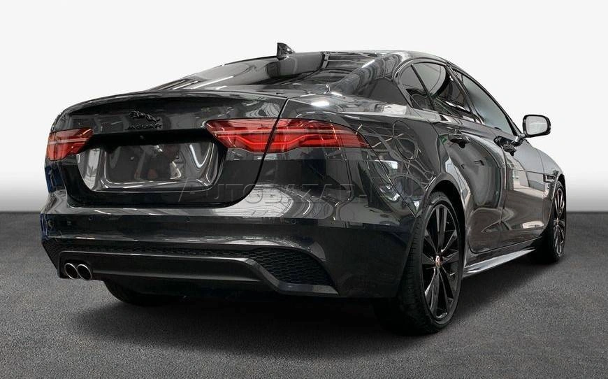 Jaguar XE 2.0D I4 D200 R-Dynamic SE A/T