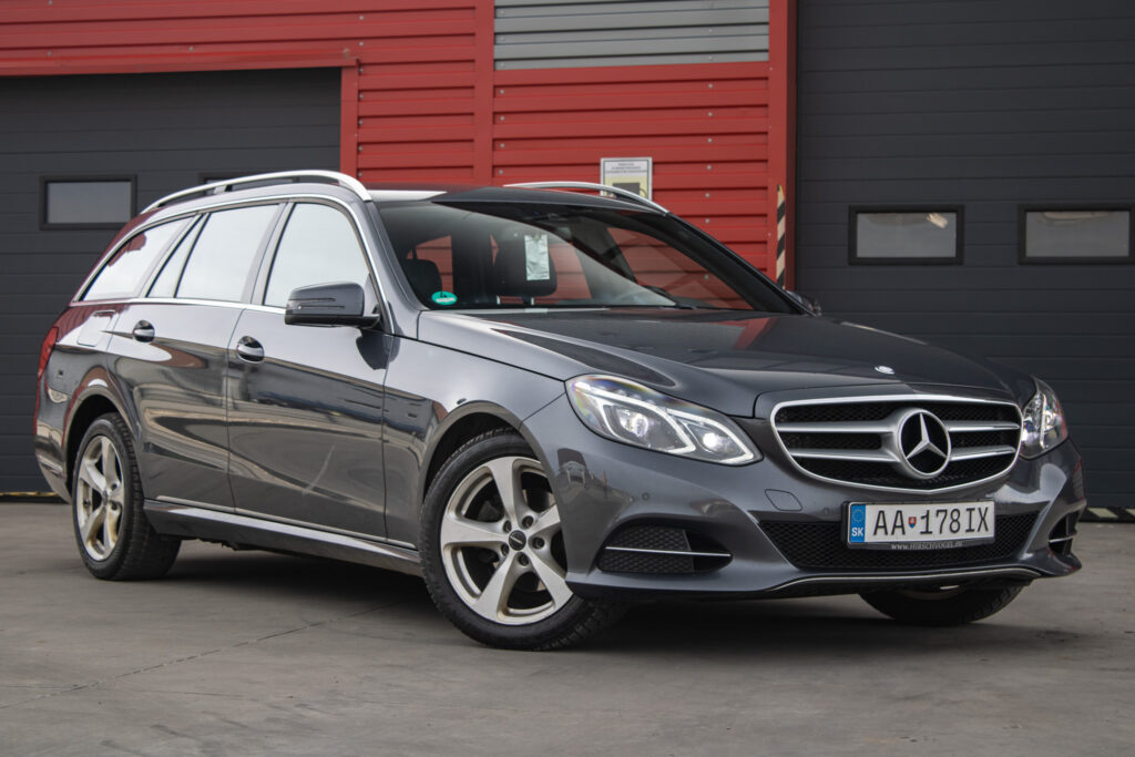 Mercedes-Benz E trieda T