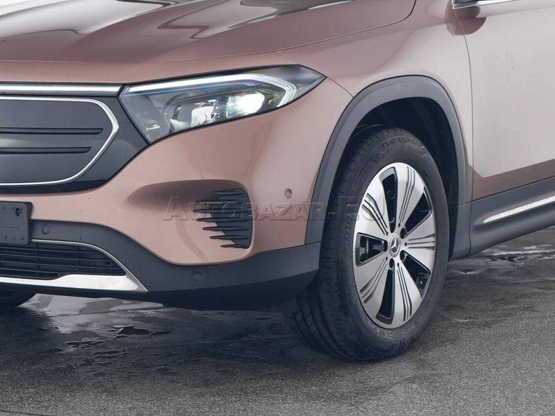 Mercedes-Benz EQB 250+