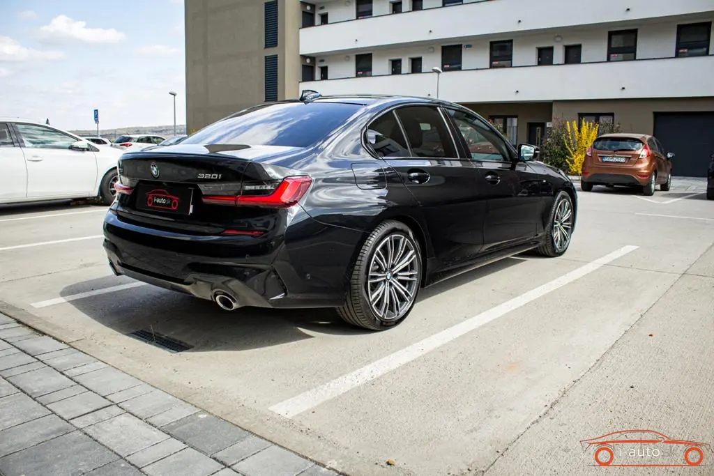 BMW Rad 3 2021 na predaj – fotografia 7