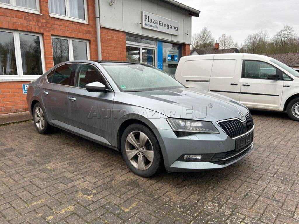 Škoda Superb A/T