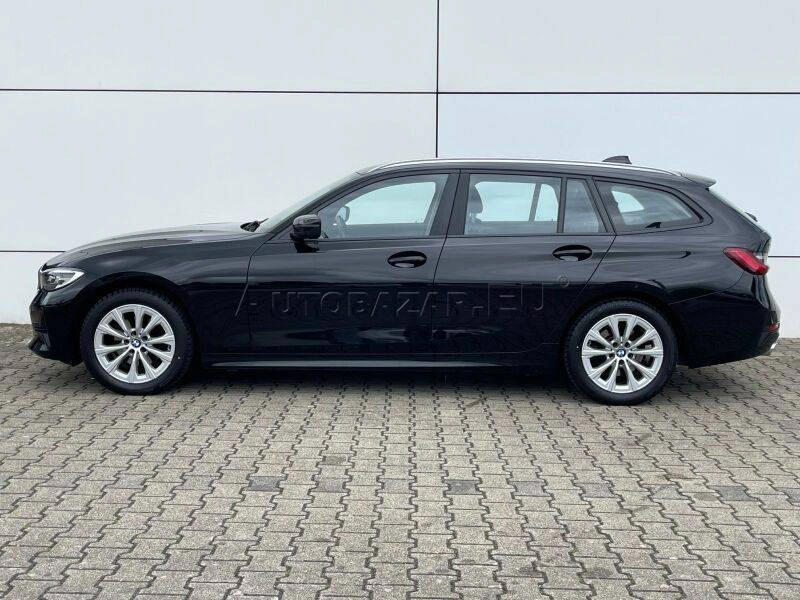 BMW Rad 3 Touring 320i  A/T