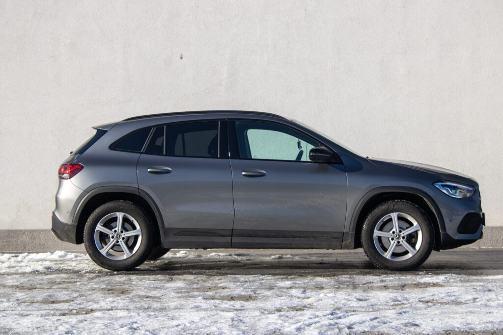 Mercedes-Benz GLA trieda