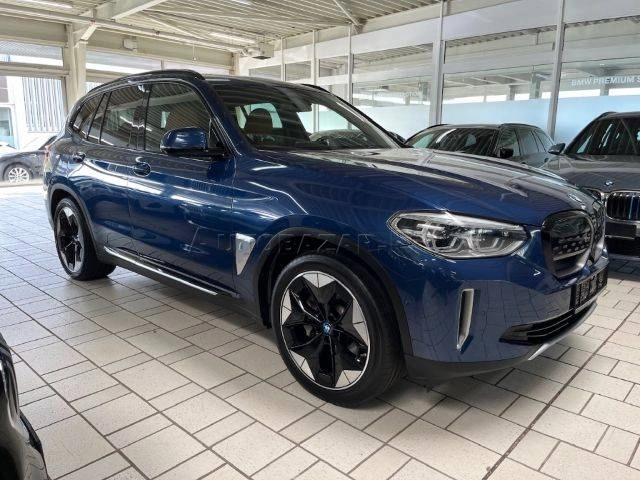 BMW iX3 A/T