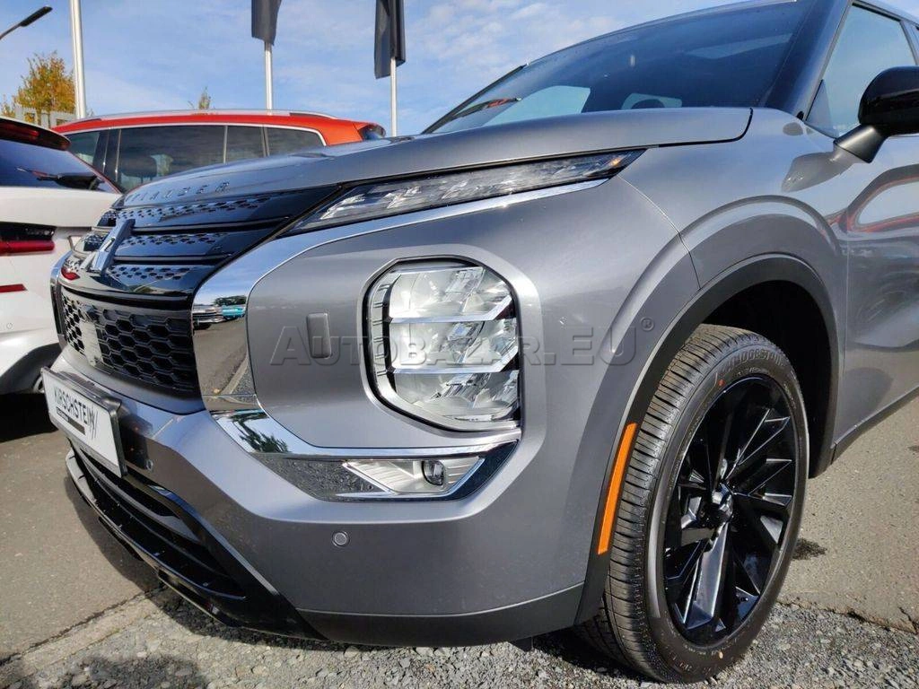 Mitsubishi Outlander Black Edition A/T