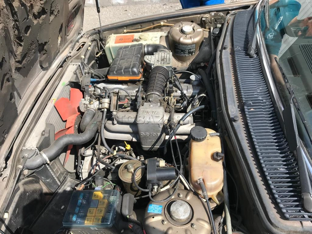 BMW 733i 1984 na predaj – fotografia 28