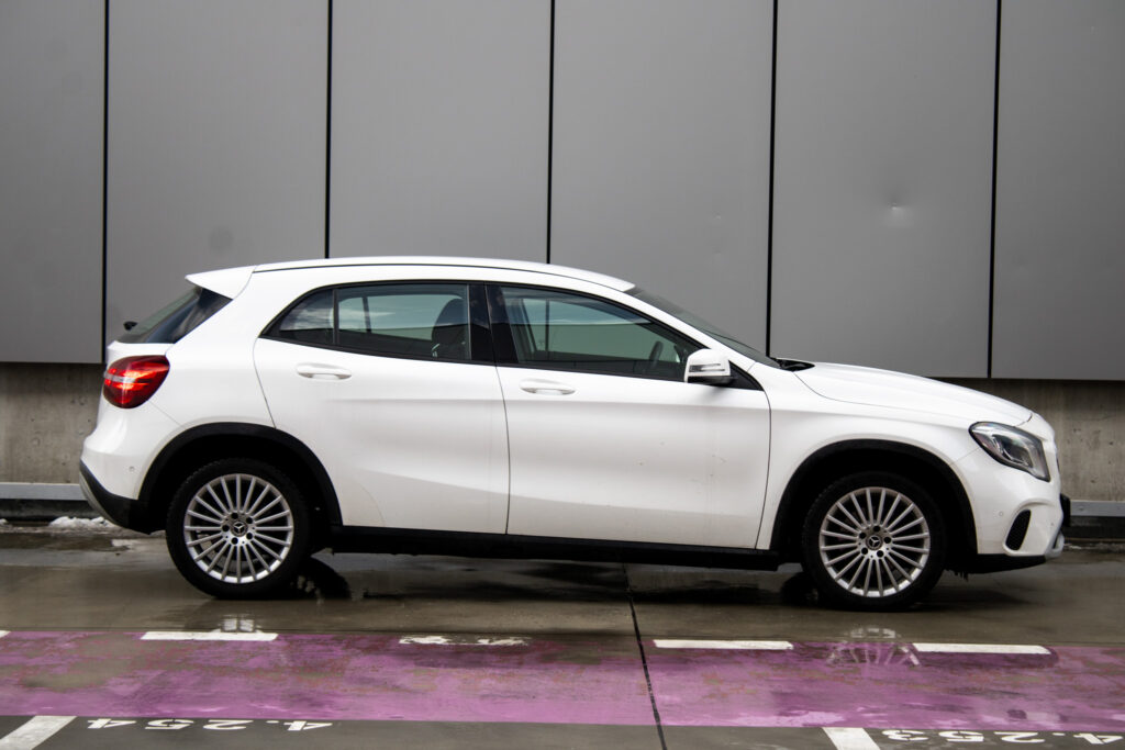 Mercedes-Benz GLA trieda