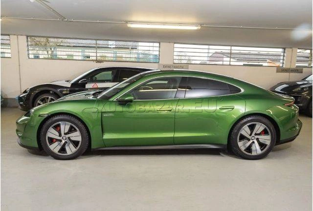 Porsche Taycan 4S
