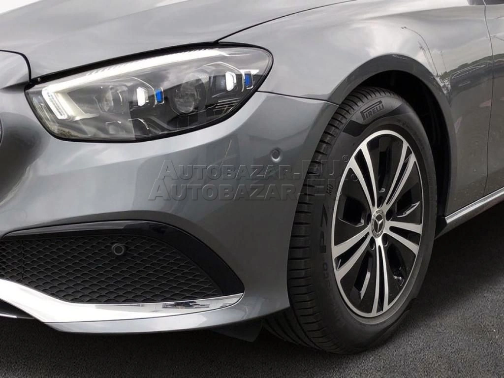 Mercedes E trieda T 200 A/T