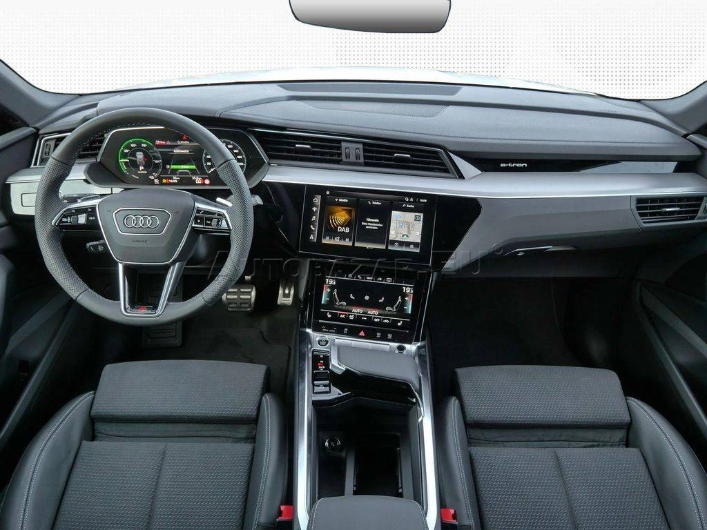 Audi Q8 e-tron Sportback 50 S line quattro