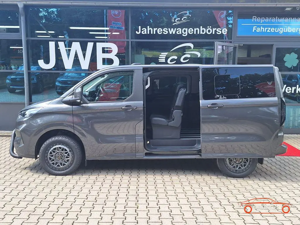 Ford Tourneo Custom 2025 na predaj – fotografia 9