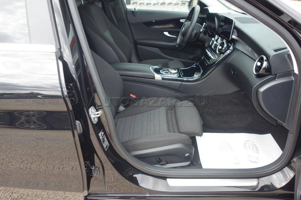 Mercedes-Benz C trieda Kombi 220 d A/T