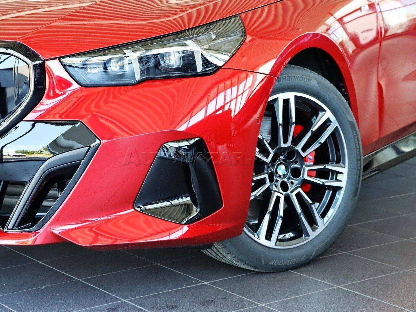 BMW Rad 5 Touring 520 d xDrive  M-Sport