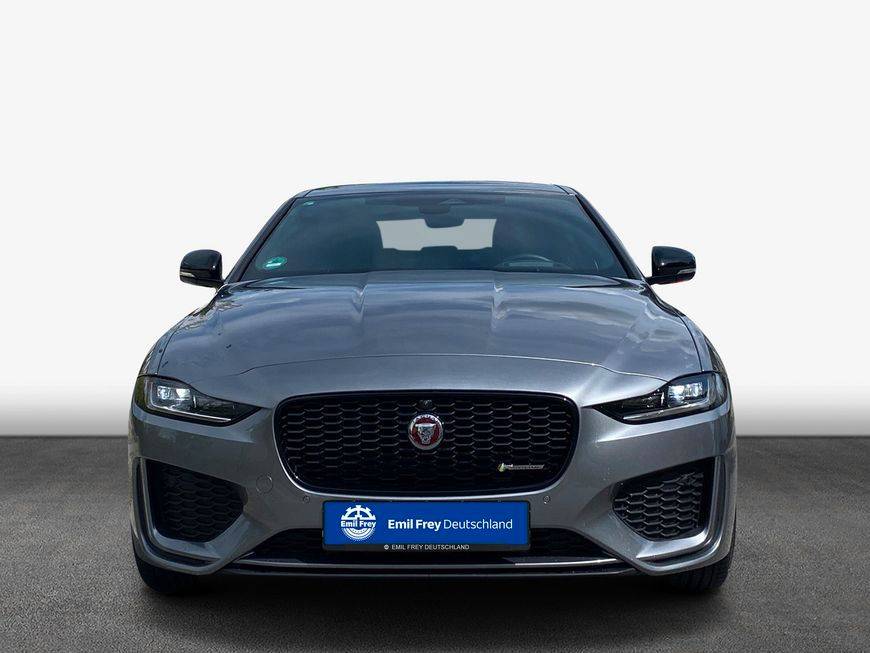 Jaguar XE 2.0D I4 D200 R-Dynamic Black AWD A/T