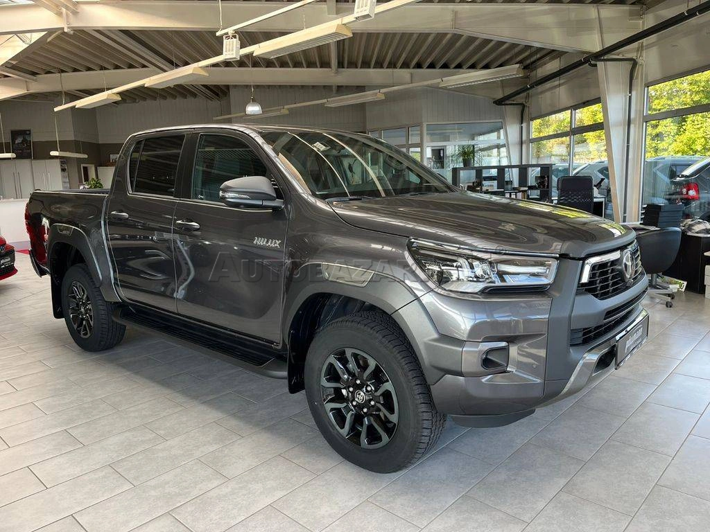 Toyota Hilux DC 2.8 I D-4D Invincible 4x4 A/T