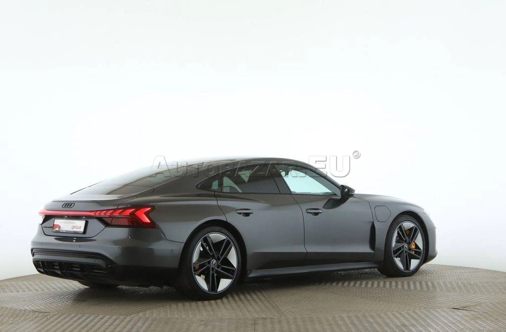 Audi E-tron GT quattro