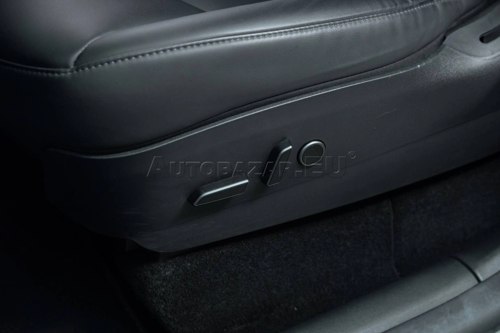 Tesla Model Y 2022 na predaj – fotografia 7