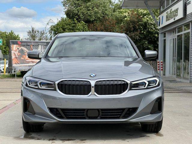 BMW Rad 3 320i A/T