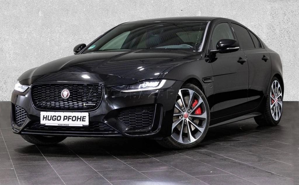 Jaguar XE 2.0D I4 D200 R-Dynamic Black A/T