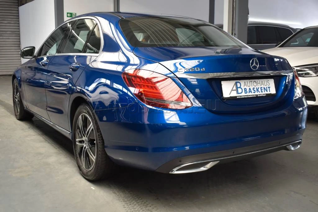 Mercedes-Benz C trieda Sedan 220 d A/T
