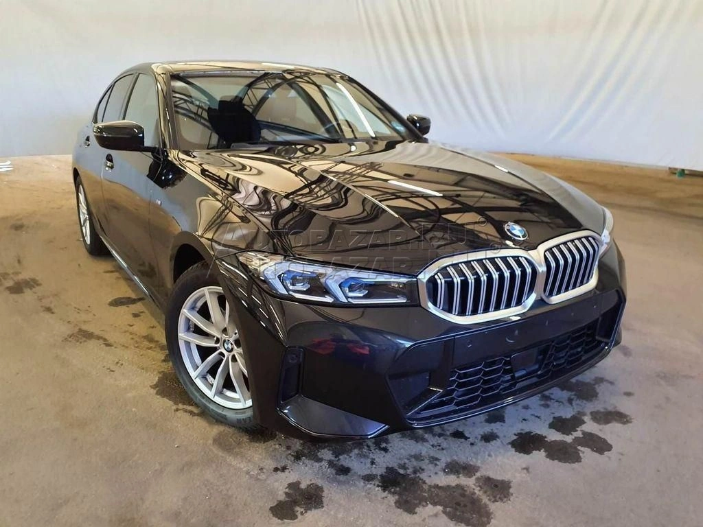 BMW rad 3 320i xDrive A/T