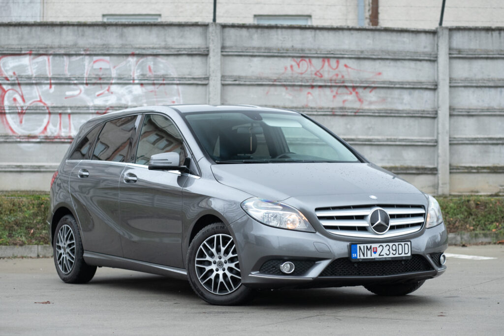 Mercedes B trieda