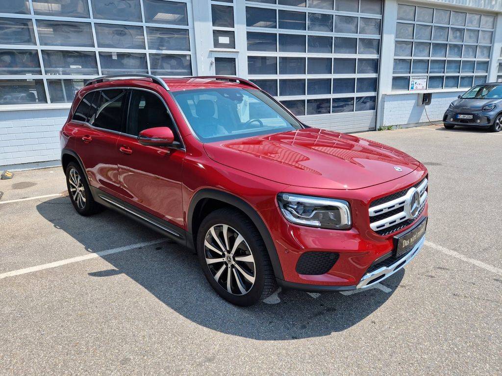 Mercedes-Benz GLB 200d A/T