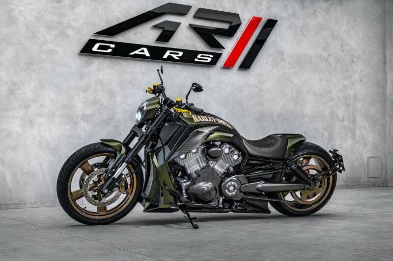 Harley-Davidson Custom, Akrapovič