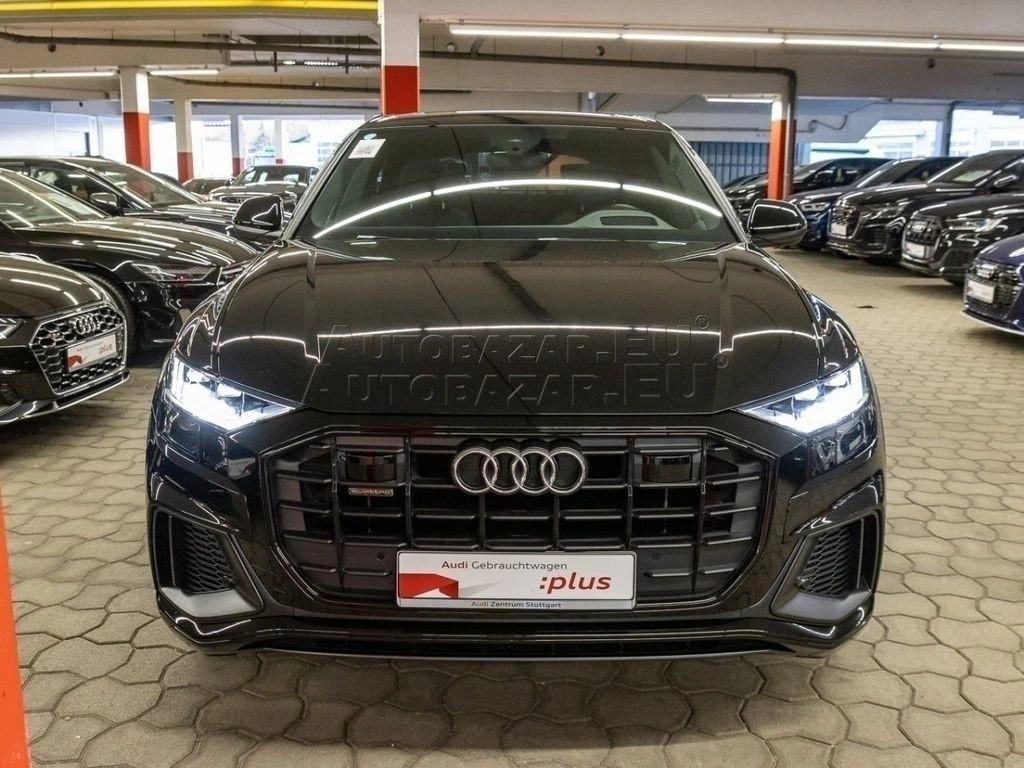 Audi Q8 55 TFSI mHEV quattro tiptronic