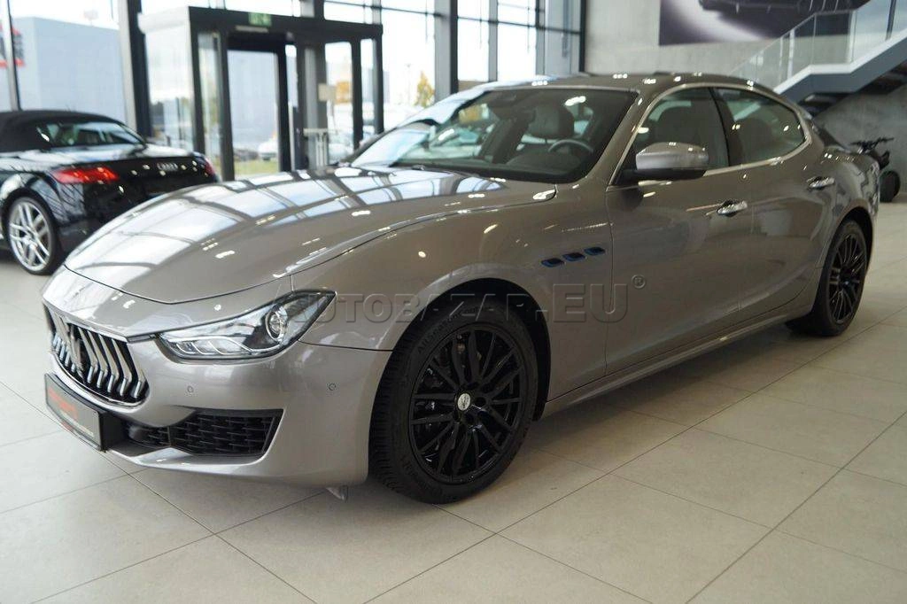 Maserati Ghibli Hybrid GT Executive