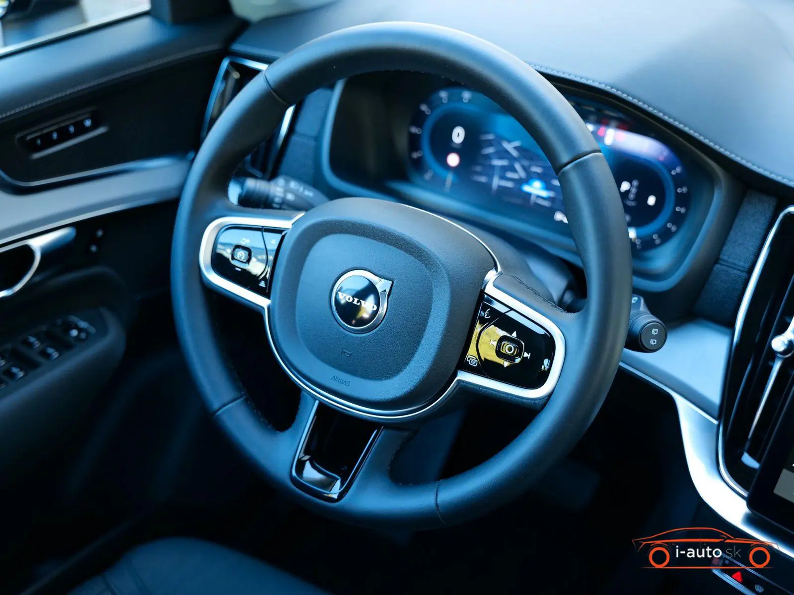 Volvo XC90 2025 na predaj – fotografia 16