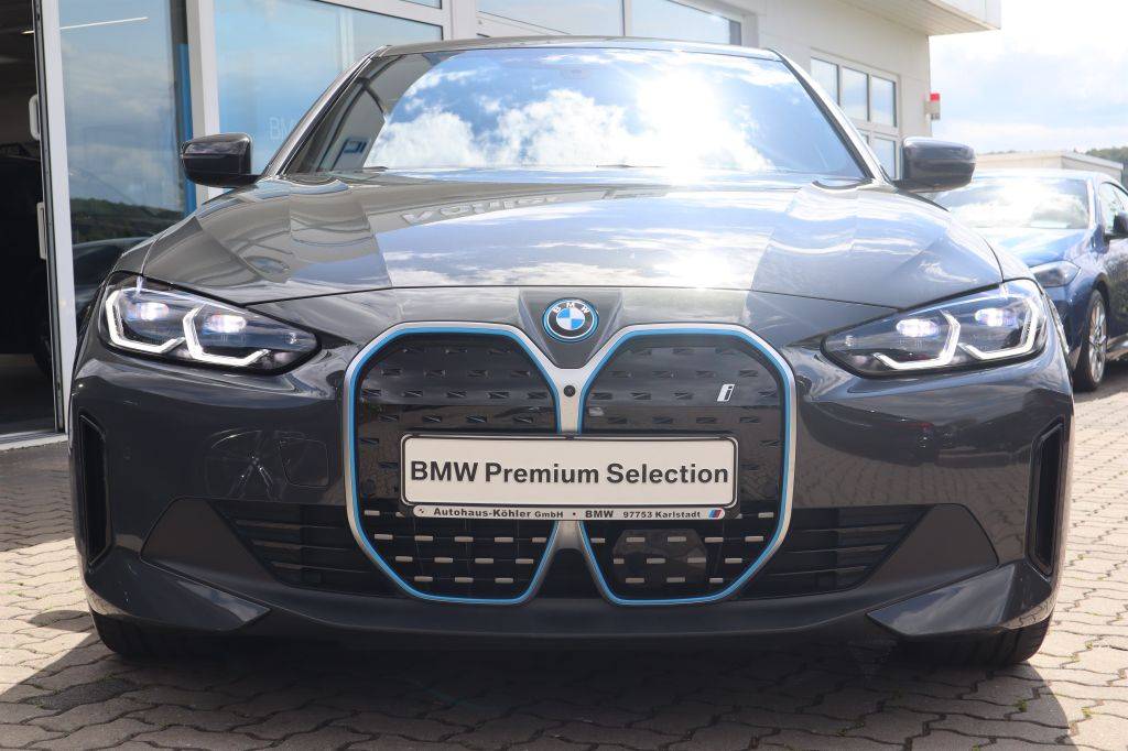 BMW i4 eDrive40