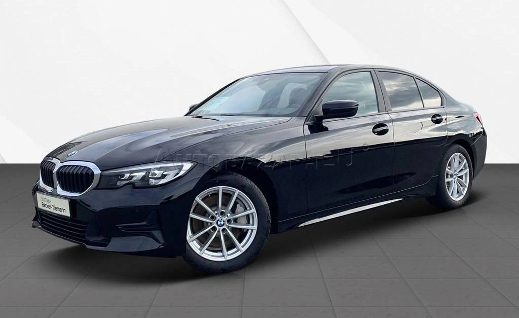 BMW Rad 3 330i A/T