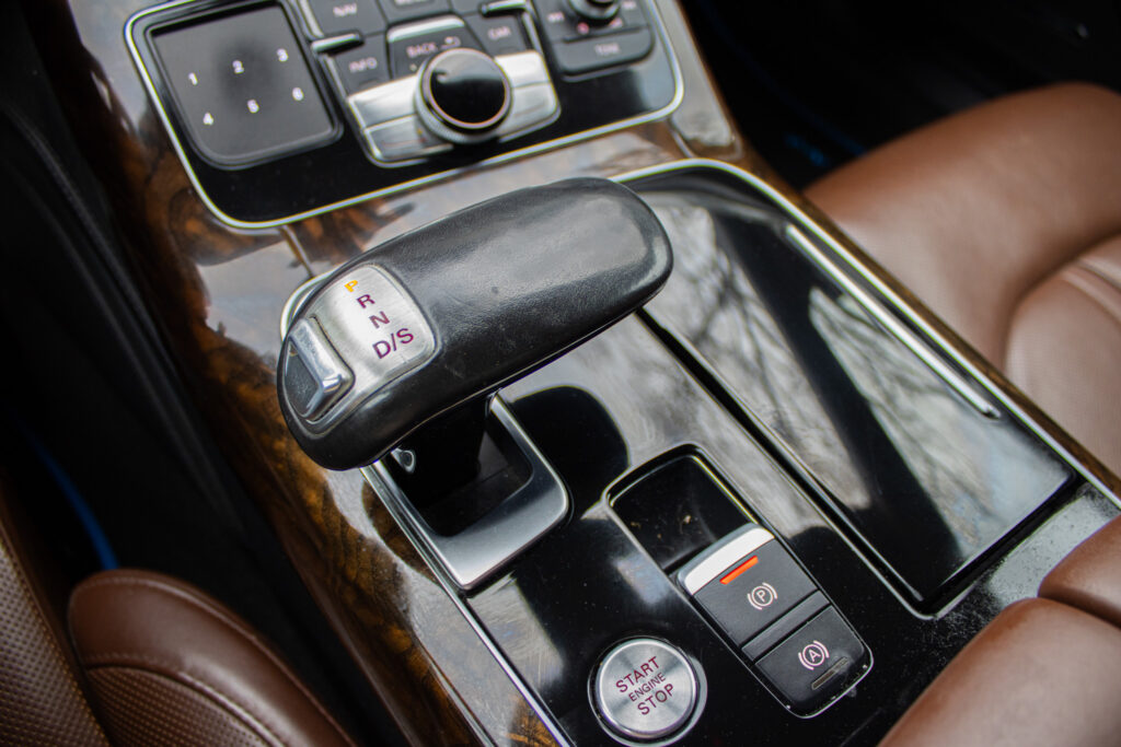 Audi A8 2011 na predaj – fotografia 24