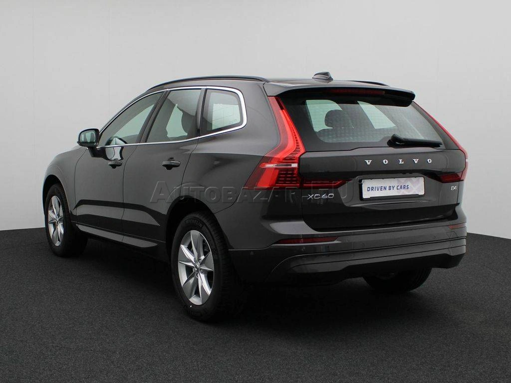 Volvo XC60 B4 Momentum Pro A/T