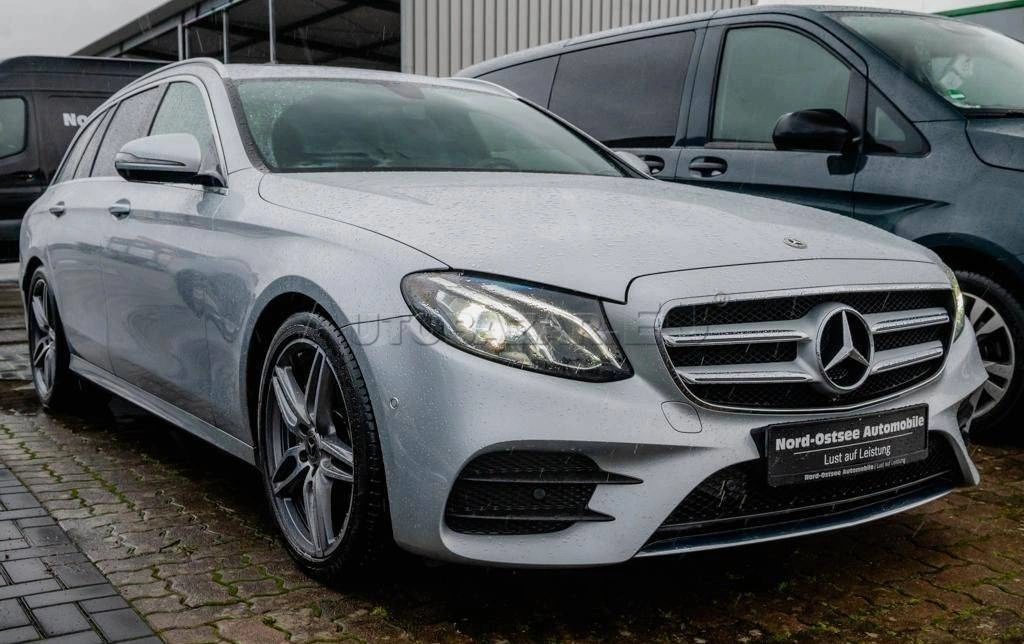 Mercedes-Benz E trieda Kombi 300 d A/T